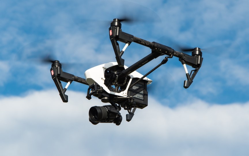 Alphabet (Google) presenta app de control de tráfico aéreo para drones